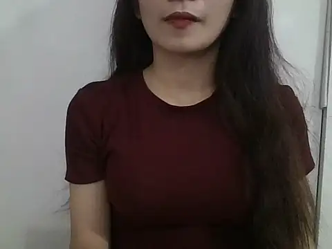 Snapshot of berry_alma06 chatting on 05-21-26, 01:18 berry alma06 online show from 05-21-26, 01:18