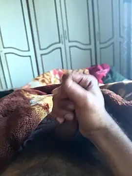 Snapshot of dildarlund chatting on 01-13-26, 04:18 dildarlund online show from 01-13-26, 04:18