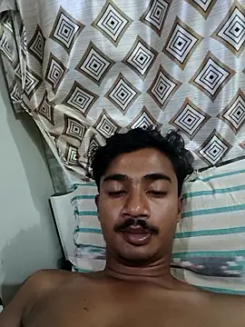 Snapshot of dildarlund chatting on 01-18-26, 08:01 dildarlund online show from 01-18-26, 08:01