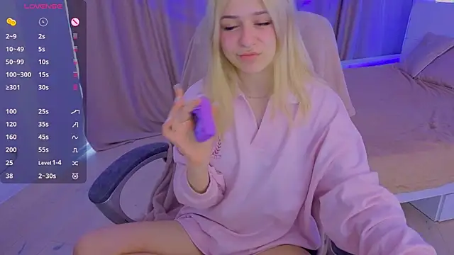 ApheliaStar online show from 04-20-26, 02:31