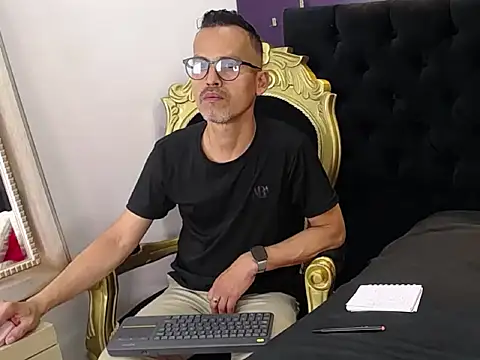 Oswalldo   online show from 03-26-26, 11:27