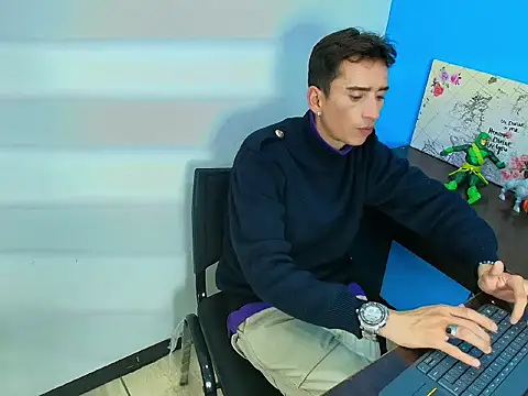 Iam Smith  online show from 03-06-26, 03:58