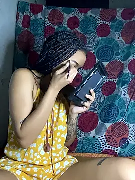 Snapshot of Meriida chatting on 04-11-26, 05:45 Meriida online show from 04-11-26, 05:45