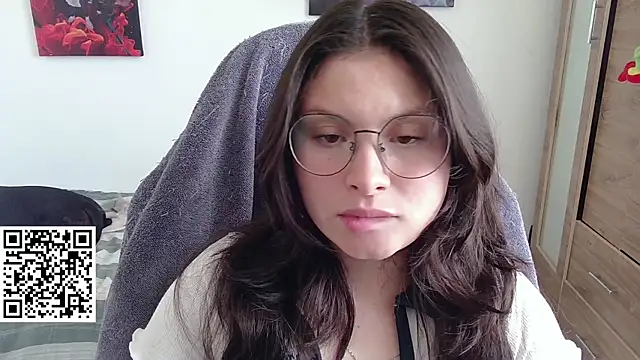 yessica gomez01 online show from 04-19-26, 09:28