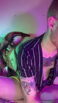 Snapshot of LiamGrayson_Mrifyourenast chatting on 01-10-26, 04:14 LiamGrayson Mrifyourenast online show from 01-10-26, 04:14