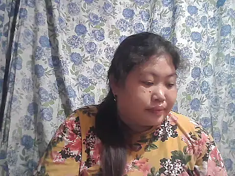 Snapshot of pinay_rose14 chatting on 05-01-26, 01:37 pinay rose14 online show from 05-01-26, 01:37