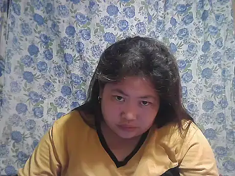 Snapshot of pinay_rose14 chatting on 05-06-26, 02:22 pinay rose14 online show from 05-06-26, 02:22