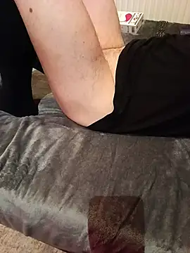 Snapshot of Masztisfiu2 chatting on 02-20-26, 08:27 Masztisfiu2 online show from 02-20-26, 08:27