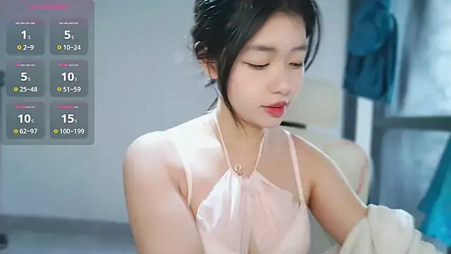 -XiaoYu-777 online show from 02-01-26, 08:24