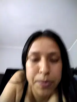 Snapshot of Aleja_1426 chatting on 03-12-26, 10:49 Aleja 1426 online show from 03-12-26, 10:49
