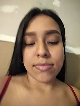 Snapshot of Aleja_1426 chatting on 07-20-26, 11:18 Aleja 1426 online show from 07-20-26, 11:18