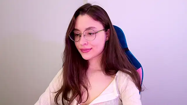 Snapshot of classy____ chatting on 05-02-26, 02:22 classy online show from 05-02-26, 02:22
