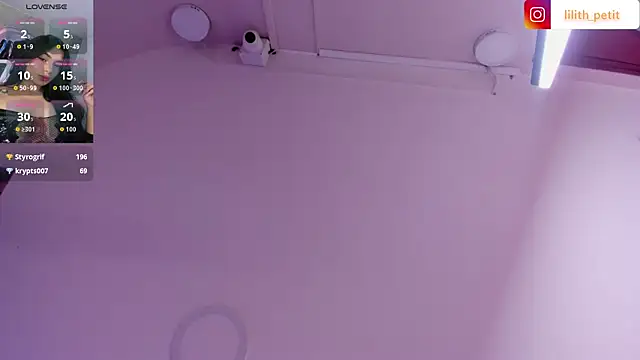 lilith petit  online show from 04-18-26, 08:09