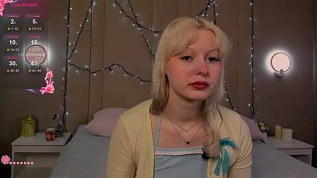 AdeleSilvy online show from 03-17-26, 01:54