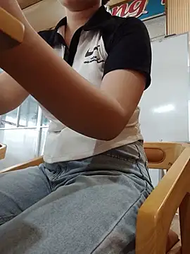 EnzxMoon02 online show from 07-23-26, 04:43