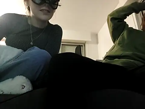 paoloandluna7 online show from 01-10-26, 05:26