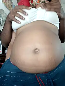 Snapshot of Angel_eyes00 chatting on 02-12-26, 06:36 Angel eyes00 online show from 02-12-26, 06:36