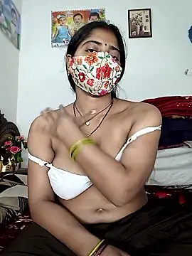 Snapshot of Angel_eyes00 chatting on 02-24-26, 07:06 Angel eyes00 online show from 02-24-26, 07:06