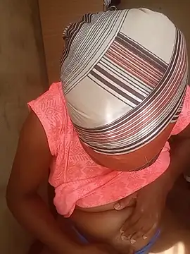 Snapshot of Princess2002Electron chatting on 03-03-26, 08:42 Princess2002Electron online show from 03-03-26, 08:42