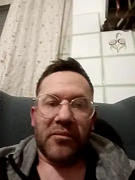 Snapshot of bacond84 chatting on 01-10-26, 08:43 bacond84 online show from 01-10-26, 08:43