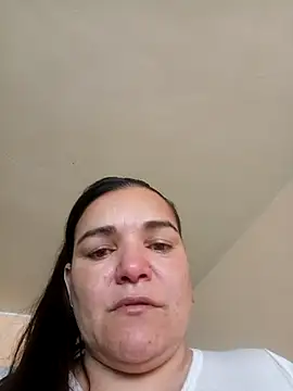 Snapshot of lee_hot chatting on 01-14-26, 01:06 lee hot online show from 01-14-26, 01:06