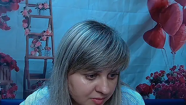 Snapshot of VeronicaSvitt chatting on 03-09-26, 01:26 VeronicaSvitt online show from 03-09-26, 01:26