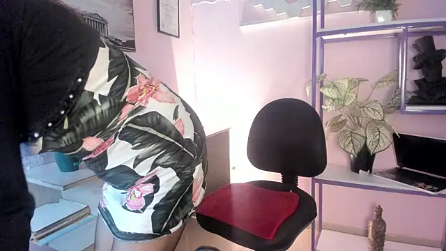 Snapshot of milenahot__69 chatting on 07-08-26, 11:26 milenahot 69 online show from 07-08-26, 11:26