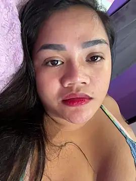 Snapshot of womanforall69 chatting on 01-18-26, 05:11 womanforall69 online show from 01-18-26, 05:11