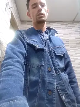 torvyHot online show from 04-06-26, 07:15