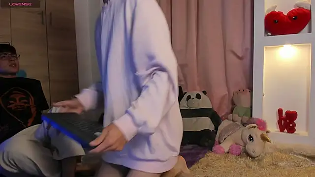 Maiky Cooper01 online show from 04-25-26, 06:38