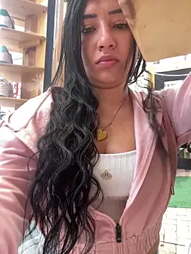 Snapshot of cristal-123 chatting on 03-08-26, 06:01 cristal-123 online show from 03-08-26, 06:01