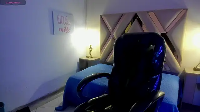 Snapshot of SallyKitty_ chatting on 02-24-26, 03:37 SallyKitty online show from 02-24-26, 03:37