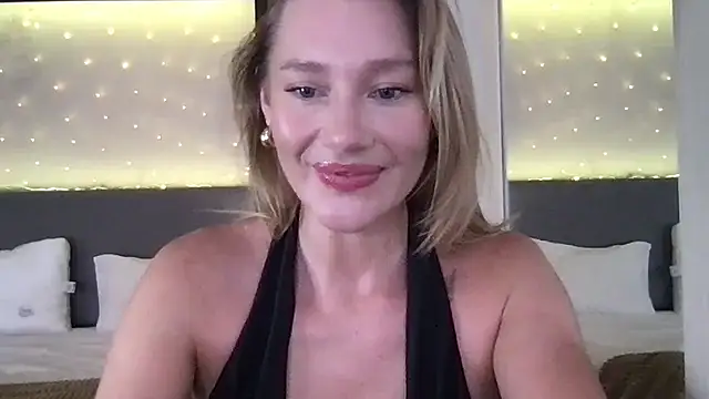 Stella muse online show from 03-28-26, 03:06