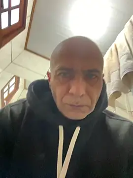 Snapshot of dogfrota chatting on 06-15-26, 05:59 dogfrota online show from 06-15-26, 05:59