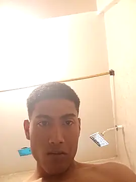 Snapshot of CrIs1dtian3 chatting on 02-11-26, 03:28 CrIs1dtian3 online show from 02-11-26, 03:28