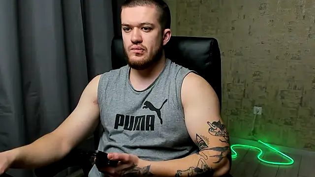 Snapshot of Well_boy chatting on 01-12-26, 05:34 Well boy online show from 01-12-26, 05:34