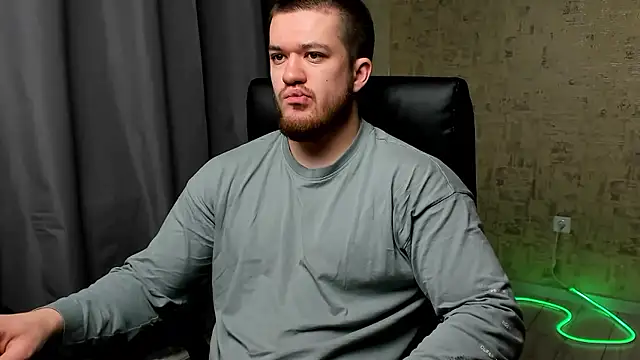 Snapshot of Well_boy chatting on 01-19-26, 09:02 Well boy online show from 01-19-26, 09:02