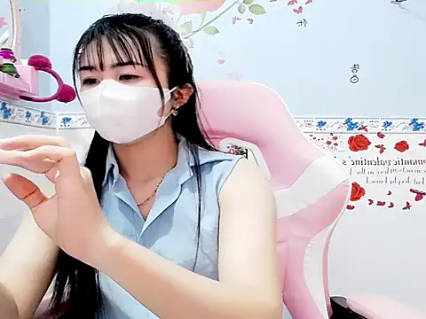 Snapshot of Anna_sexyY_ chatting on 01-17-26, 03:44 Anna sexyY online show from 01-17-26, 03:44