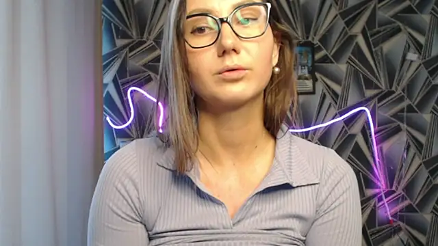 NikkiKiss    online show from 06-05-26, 02:07