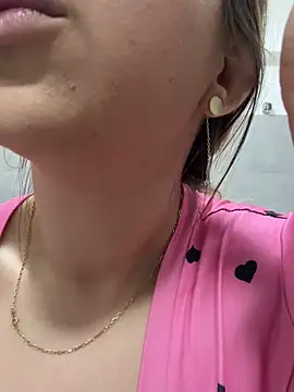 Snapshot of dalia0710 chatting on 02-07-26, 01:37 dalia0710 online show from 02-07-26, 01:37