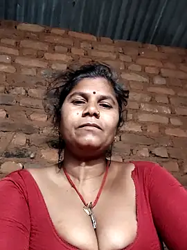 Hot di97 online show from 04-18-26, 08:53