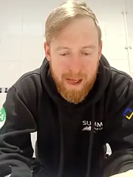 Snapshot of Hertsguy1984 chatting on 01-12-26, 01:38 Hertsguy1984 online show from 01-12-26, 01:38