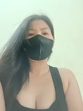 Snapshot of Lyly-68688 chatting on 06-25-26, 01:16 Lyly-68688 online show from 06-25-26, 01:16