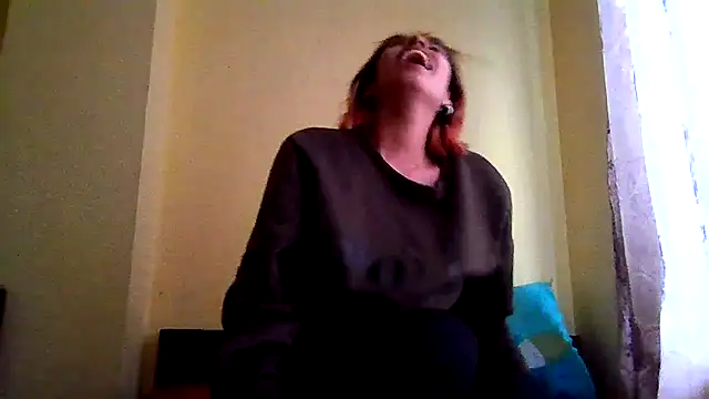 Snapshot of mindymiaw chatting on 07-06-26, 02:36 mindymiaw online show from 07-06-26, 02:36