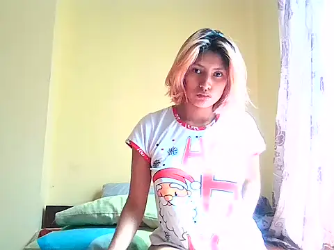 Snapshot of mindymiaw chatting on 07-09-26, 05:28 mindymiaw online show from 07-09-26, 05:28