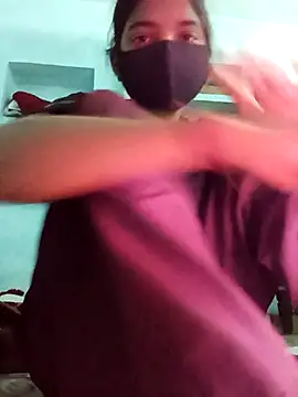 Snapshot of College--girl chatting on 01-17-26, 10:53 College--girl online show from 01-17-26, 10:53