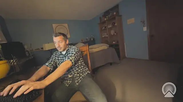 chrisw8140 online show from 04-21-26, 04:41