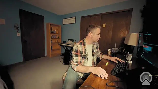 chrisw8140 online show from 06-21-26, 04:26