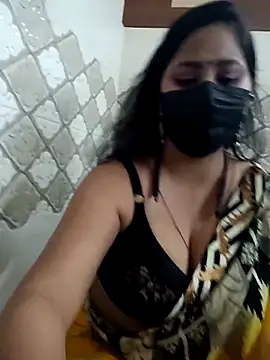 Cute purnima143 online show from 04-19-26, 06:32