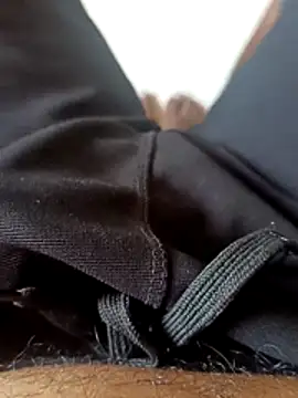 Snapshot of Harishtamil26 chatting on 02-17-26, 04:20 Harishtamil26 online show from 02-17-26, 04:20